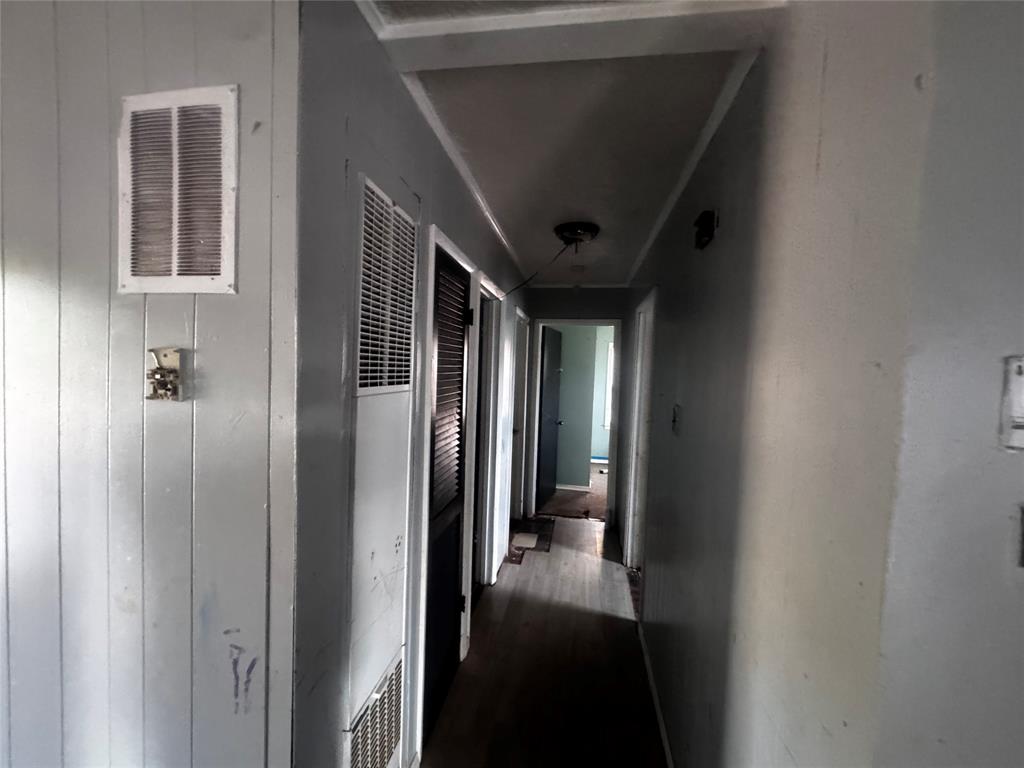 5257 Laguna Drive Property Photo 3