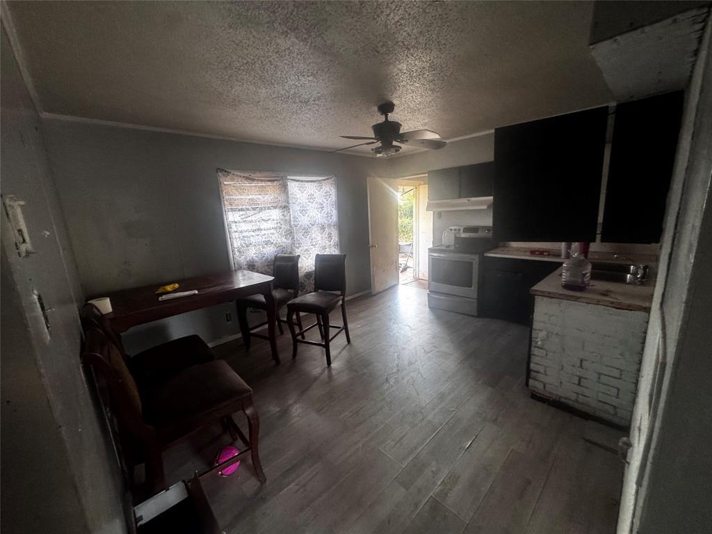 5257 Laguna Drive Property Photo 4