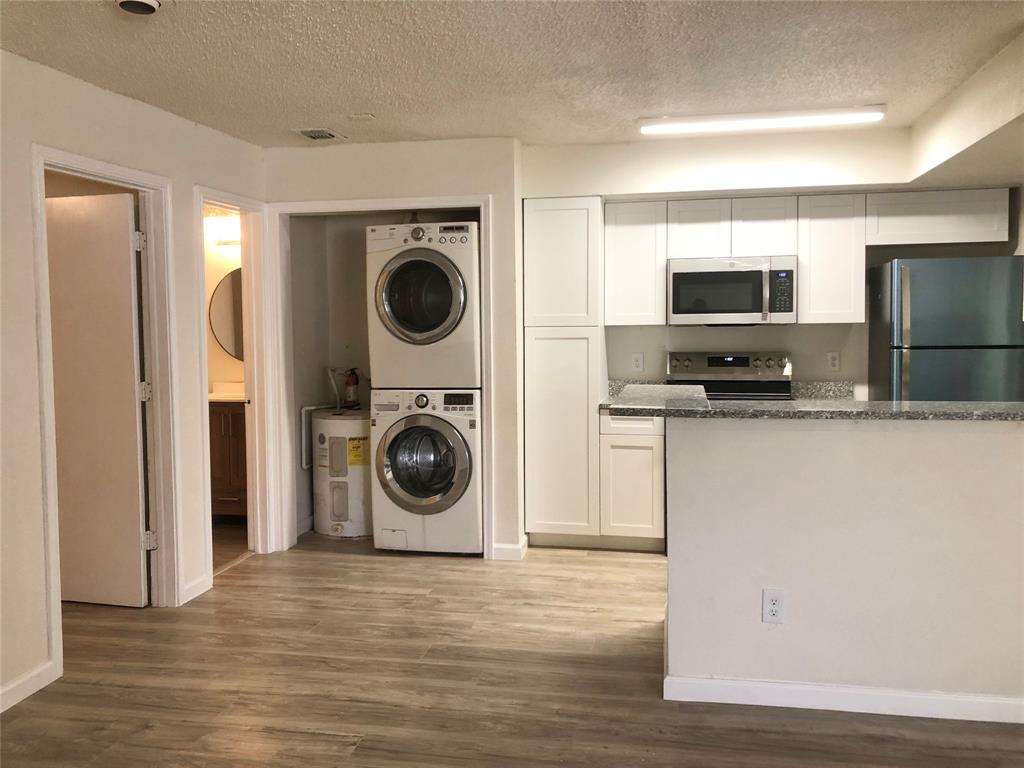 9829 Walnut Street O106 Property Photo 11