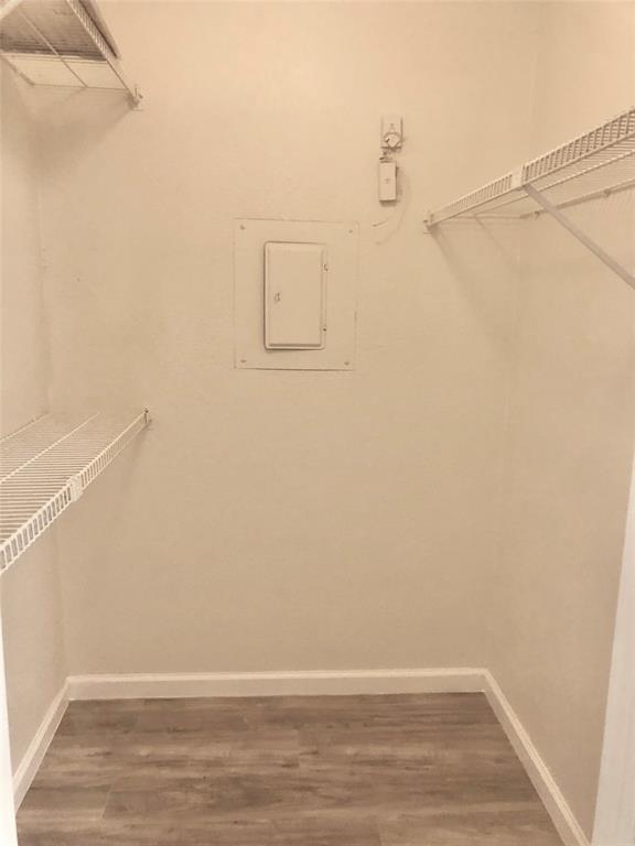 9829 Walnut Street O106 Property Photo 14