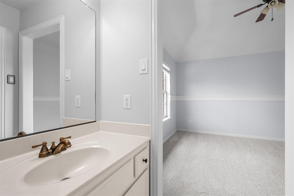 9161 Cedar Ridge Property Photo 32