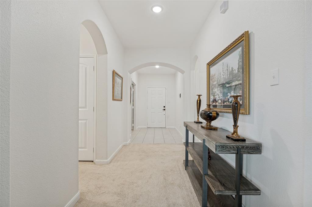 4022 Meadow Canyon Drive Property Photo 5