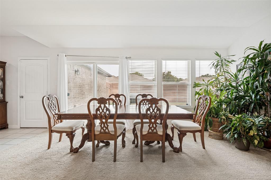 4022 Meadow Canyon Drive Property Photo 10