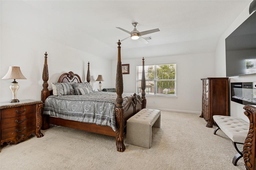 4022 Meadow Canyon Drive Property Photo 14