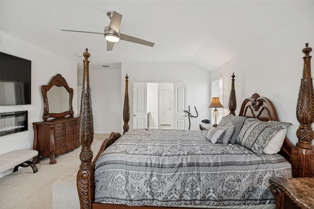 4022 Meadow Canyon Drive Property Photo 17