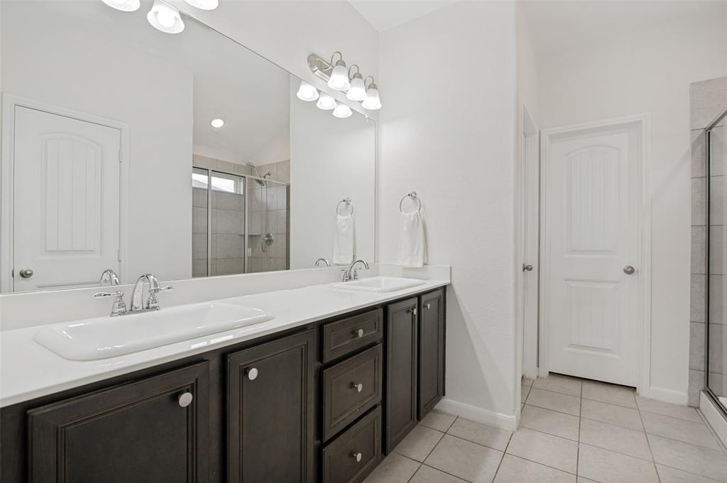 4022 Meadow Canyon Drive Property Photo 19