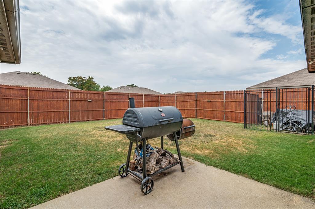 4022 Meadow Canyon Drive Property Photo 23