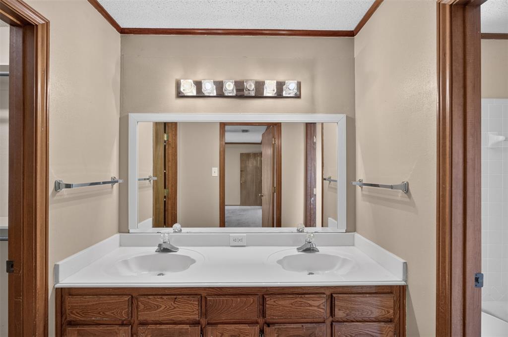 1217 Stonelake Drive Property Photo 14