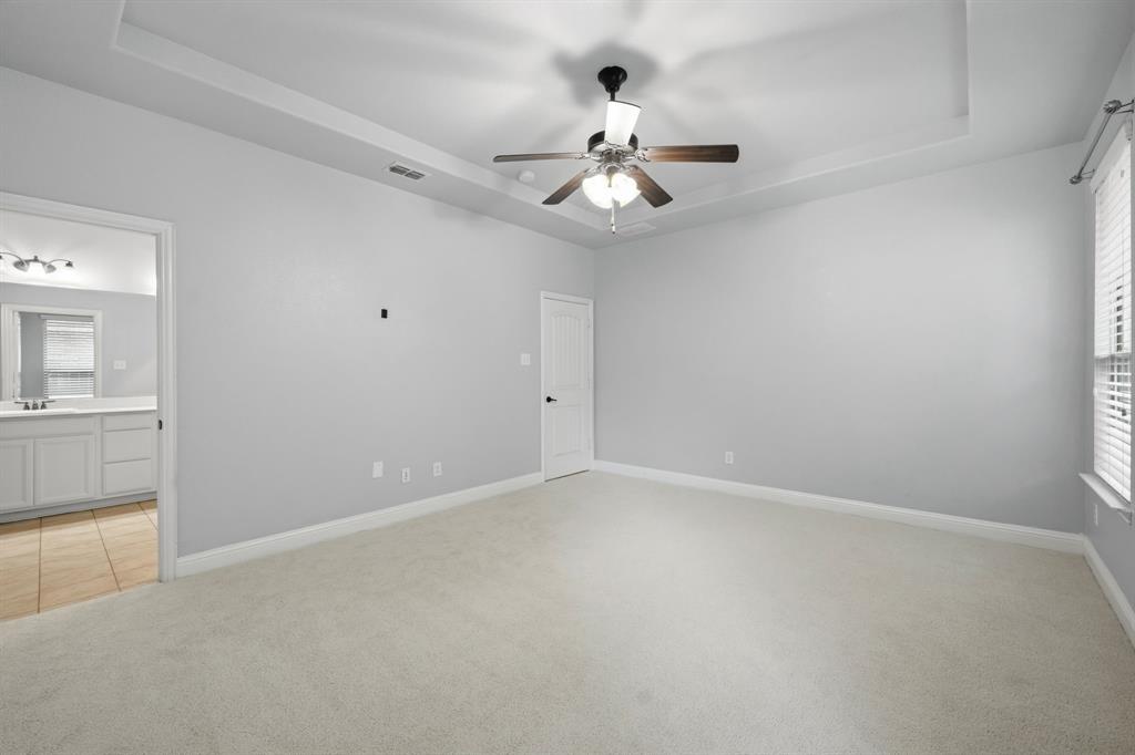 916 Llano Falls Drive Property Photo 19