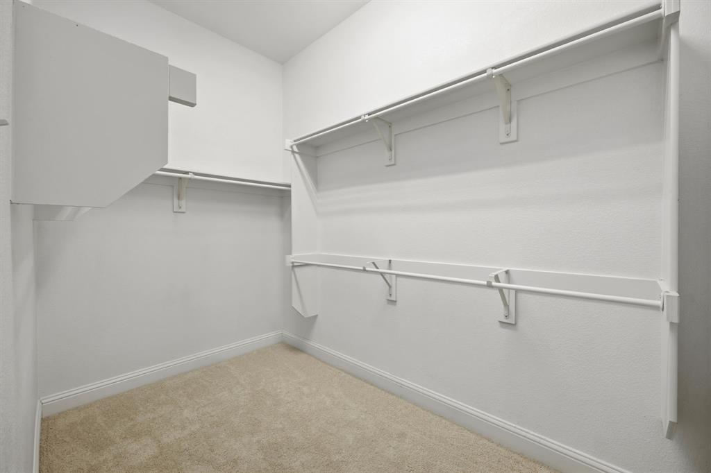 916 Llano Falls Drive Property Photo 20