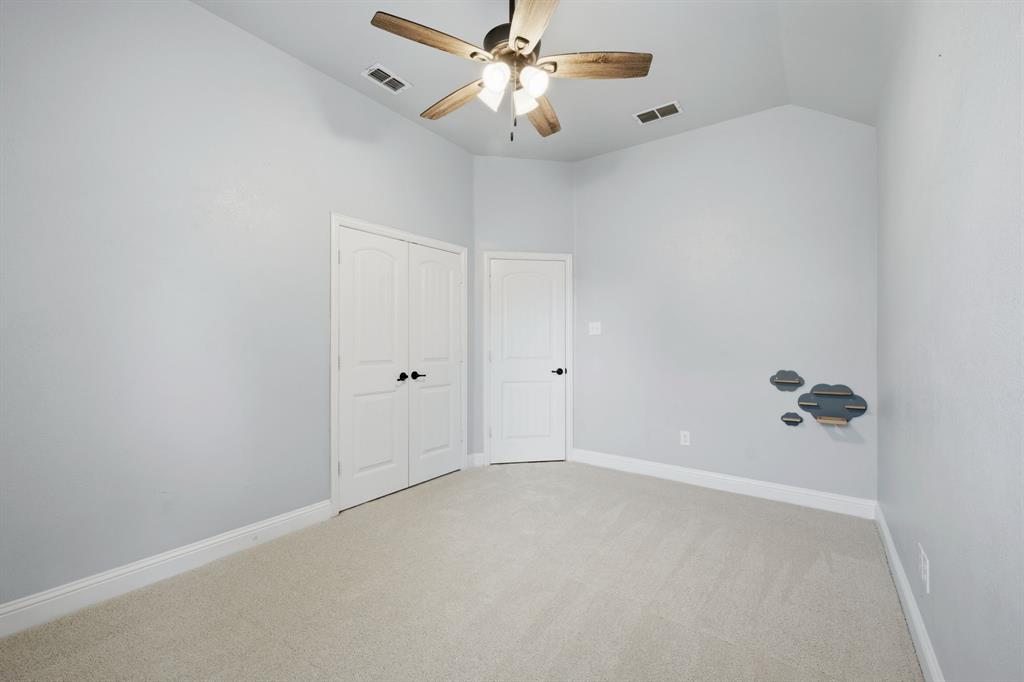 916 Llano Falls Drive Property Photo 25