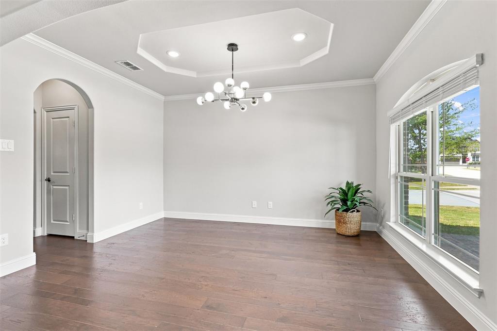 3233 Rolling Meadow Drive Property Photo 8