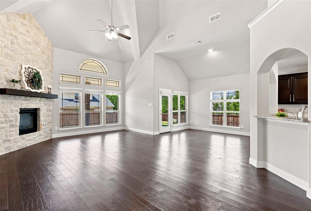 3233 Rolling Meadow Drive Property Photo 10