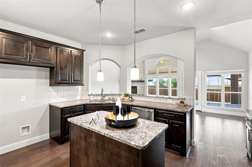 3233 Rolling Meadow Drive Property Photo 17