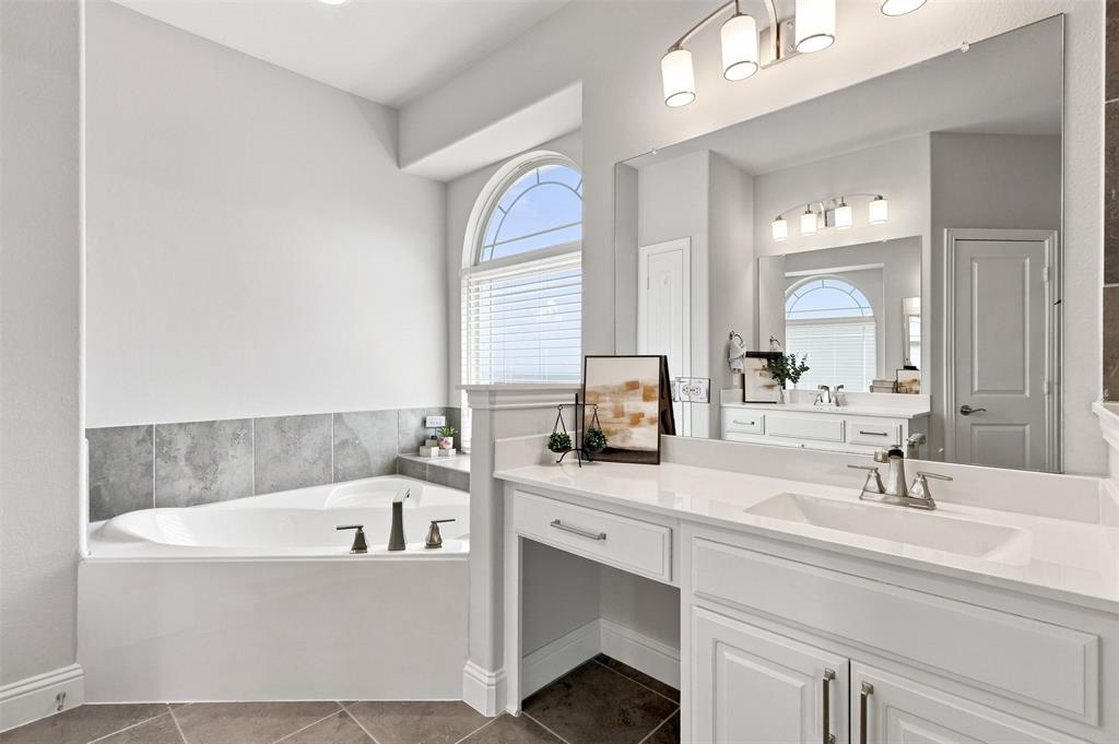 3233 Rolling Meadow Drive Property Photo 29