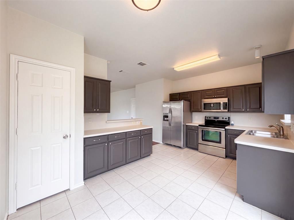 1406 Di Orio Drive Property Photo 11