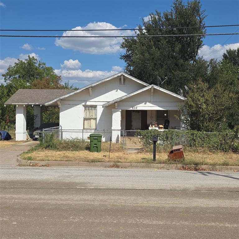 602 Nw 4th Avenue Property Photo 1
