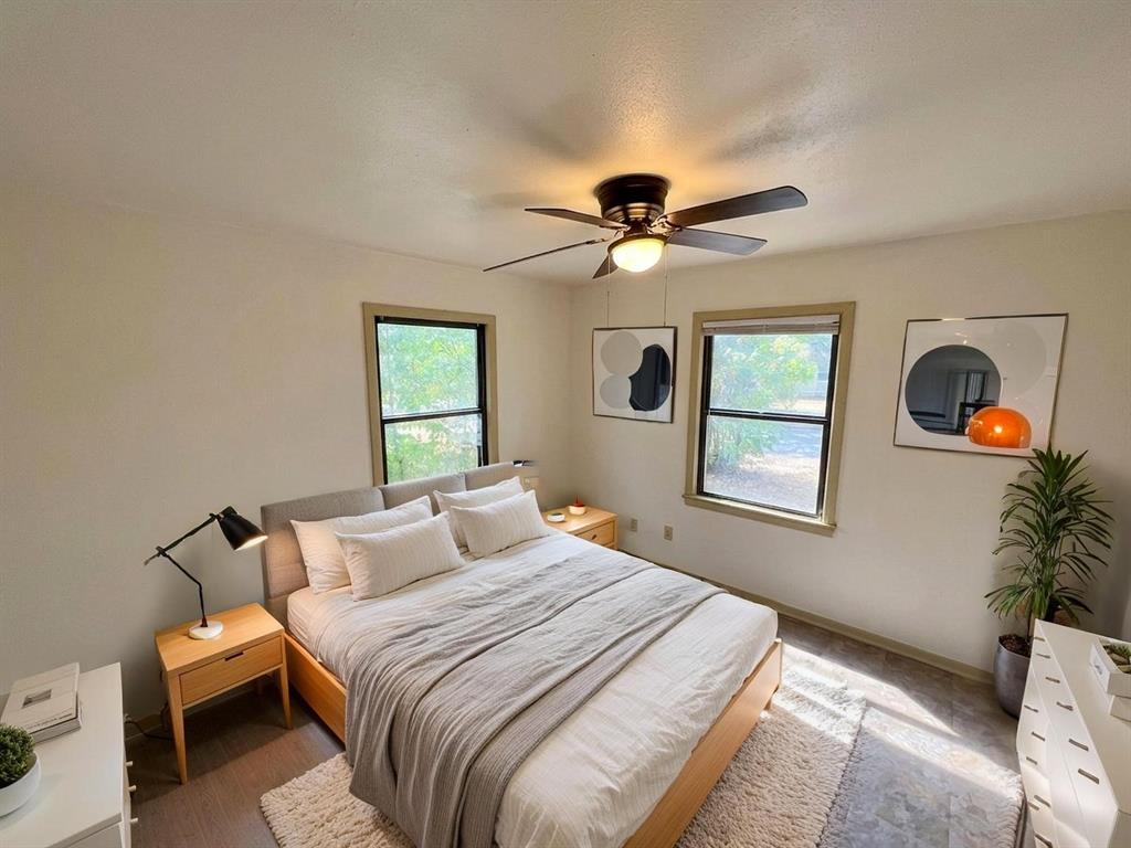 2311 Village Way Property Photo 4