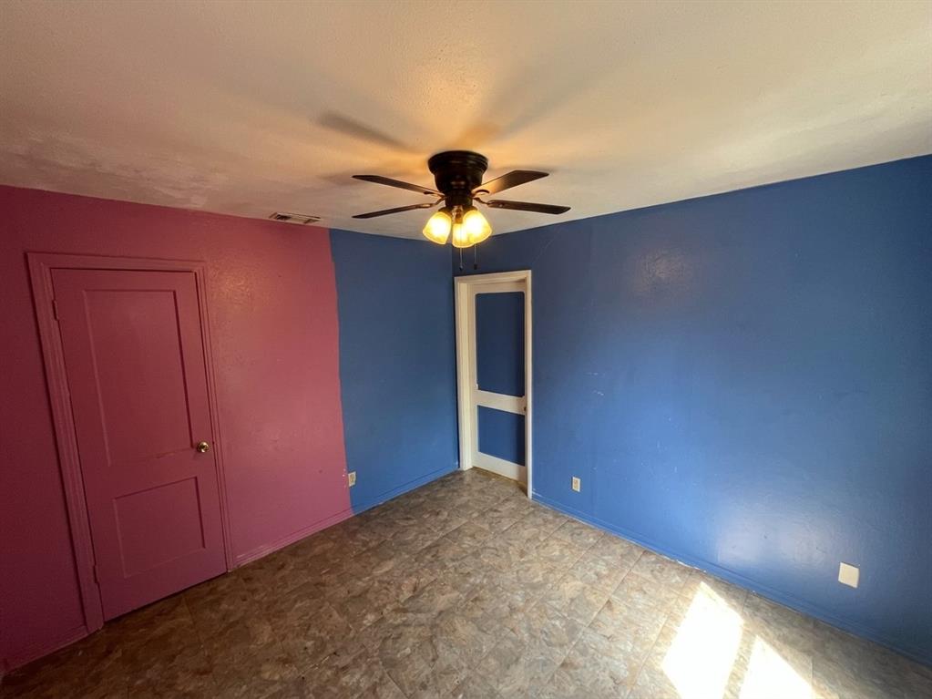 2311 Village Way Property Photo 14