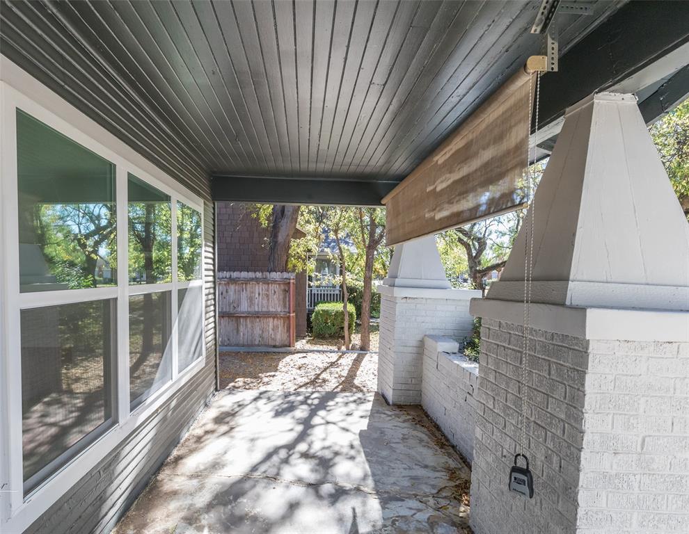 1325 Highland Avenue Property Photo 4