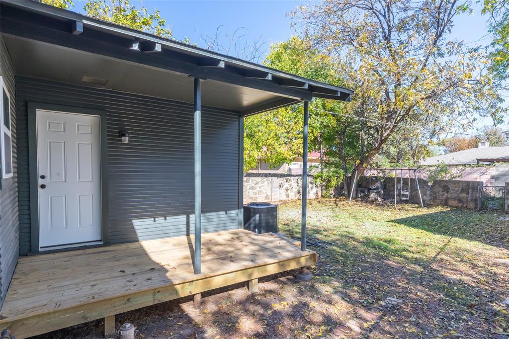 1325 Highland Avenue Property Photo 24