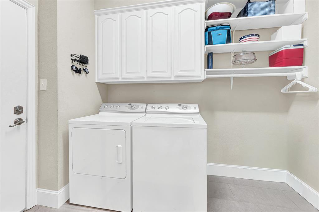 6816 Myrtle Beach Drive Property Photo 12