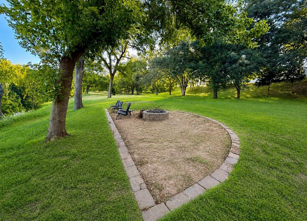 101 Rose Way Property Photo 22