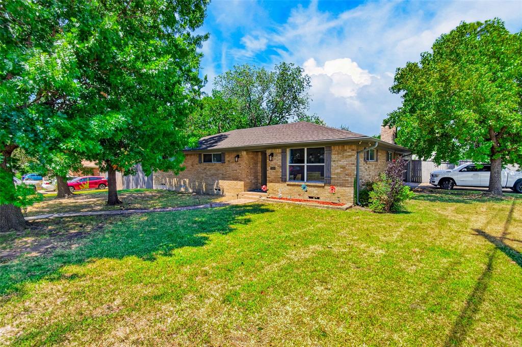 2400 Kent Circle Property Photo 1