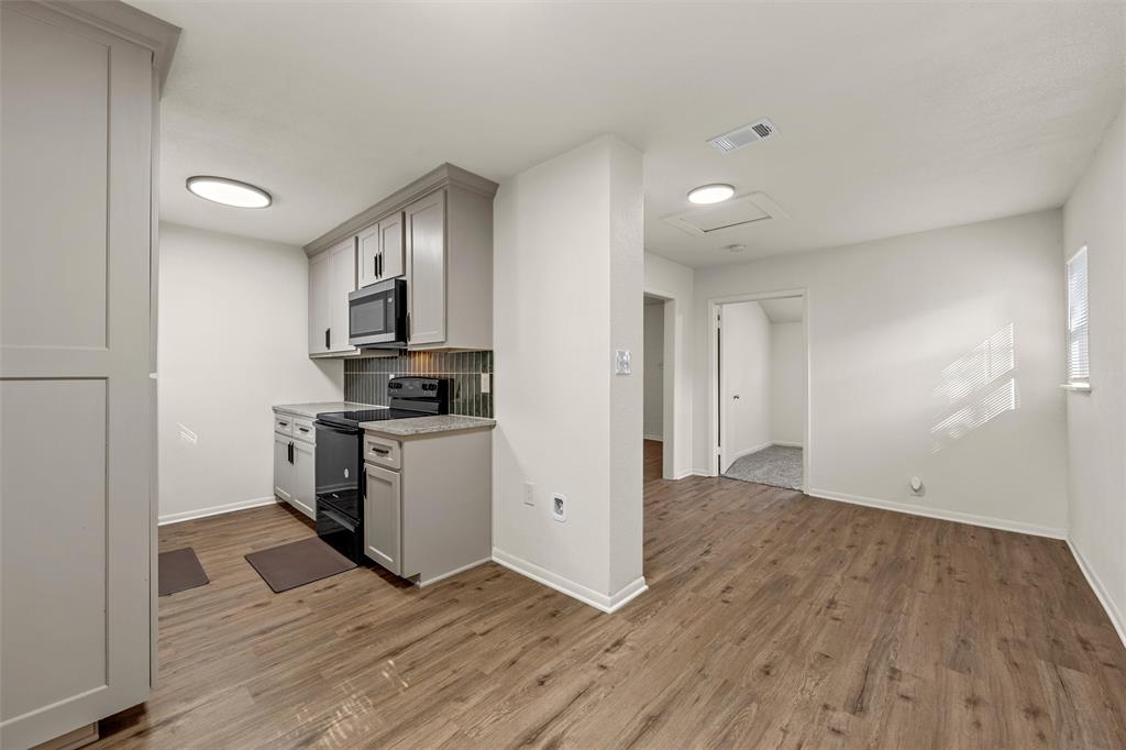 2112 Lasker Avenue Property Photo 9