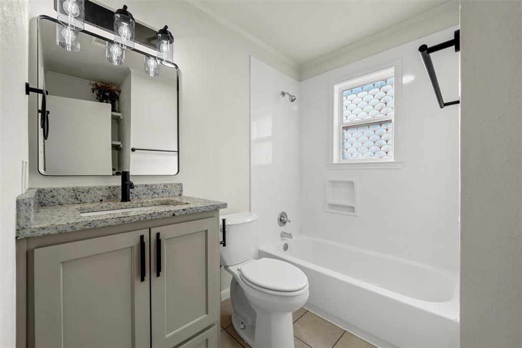 2112 Lasker Avenue Property Photo 12