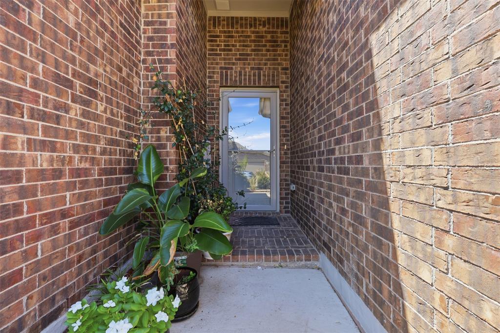 1112 Pacifica Trail Property Photo 5