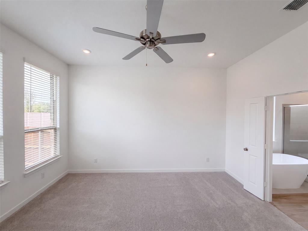 201 Loving Trail Property Photo 4