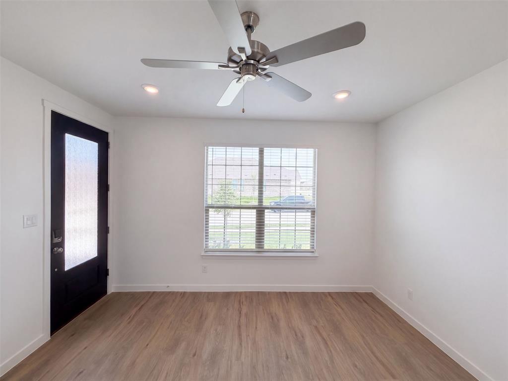 201 Loving Trail Property Photo 7
