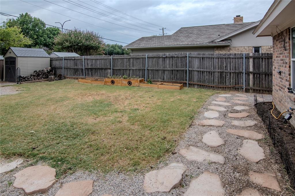 4128 Longleaf Lane Property Photo 7