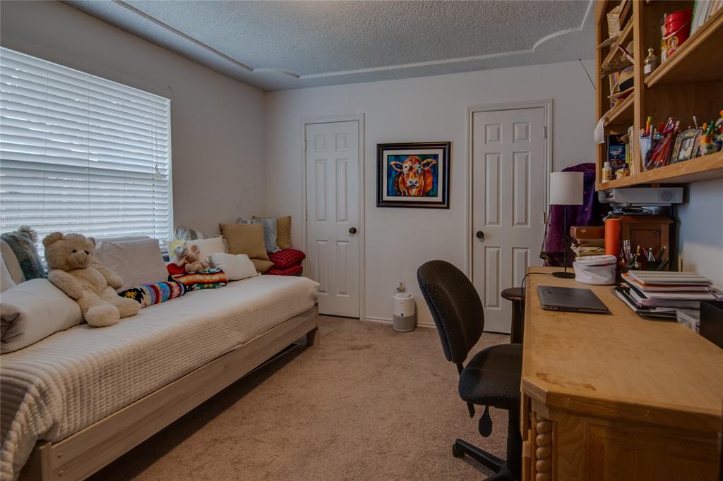 4128 Longleaf Lane Property Photo 12