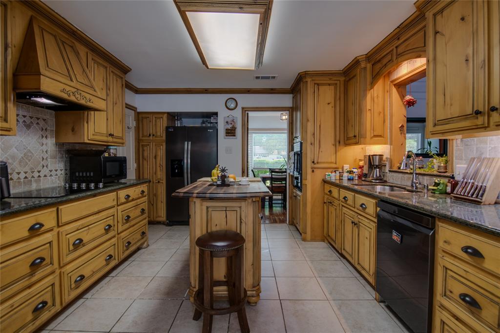 4128 Longleaf Lane Property Photo 15