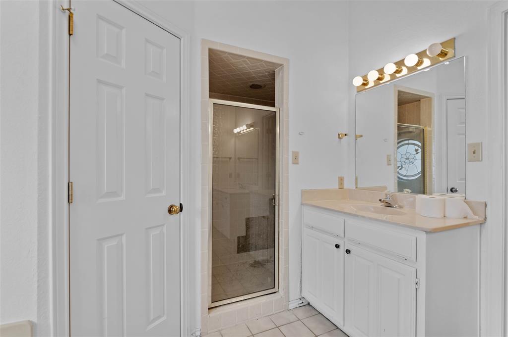 2703 Devonshire Drive Property Photo 26