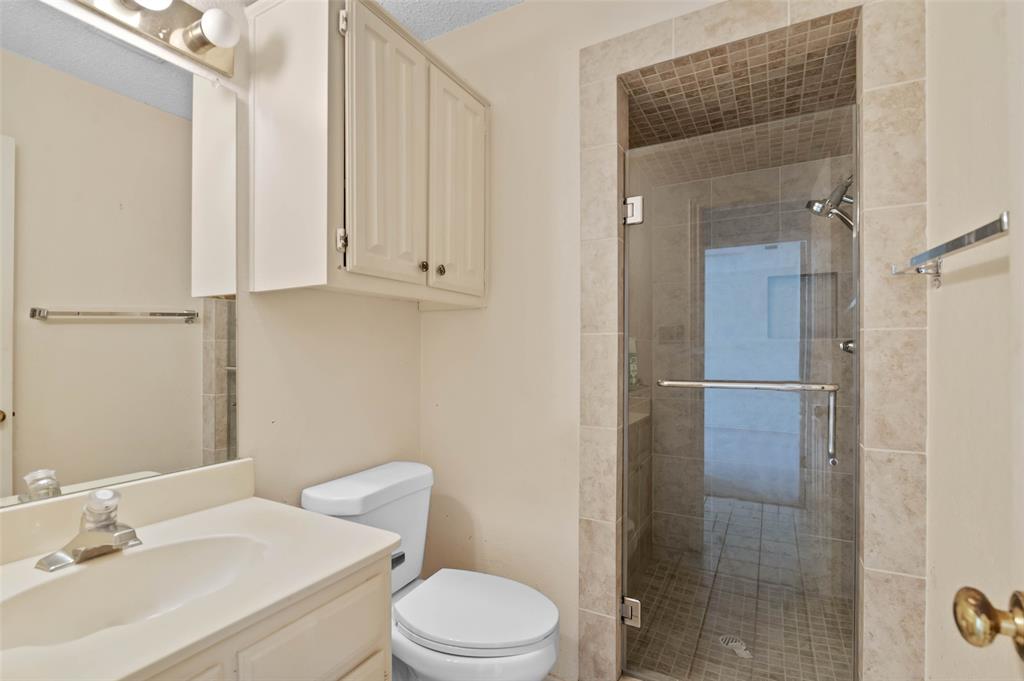 2703 Devonshire Drive Property Photo 29