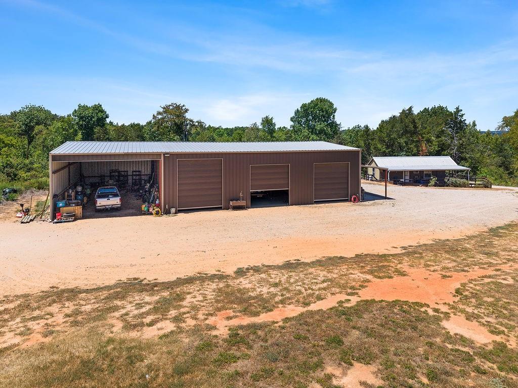 551 County Road 4203 Property Photo 16