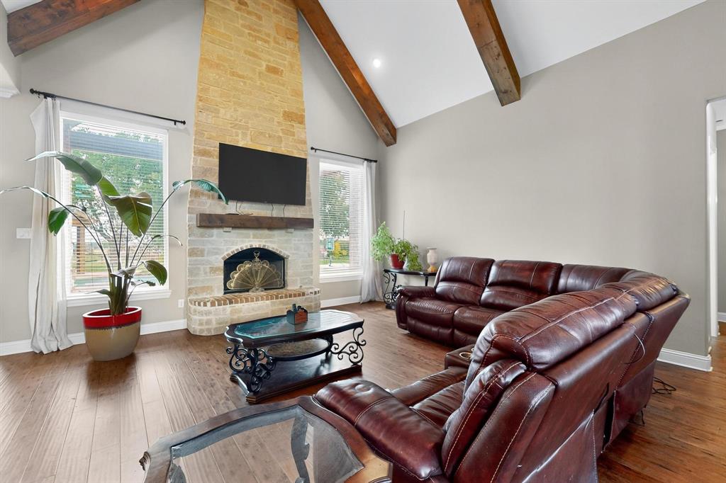 19121 Shortmeadow Property Photo 11