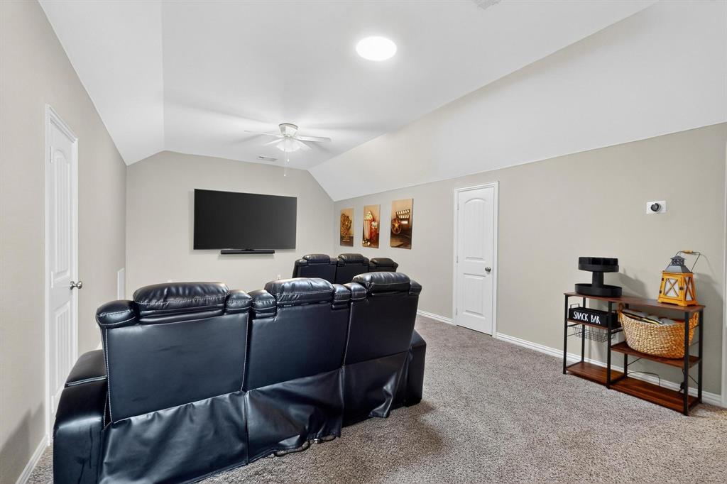 19121 Shortmeadow Property Photo 17