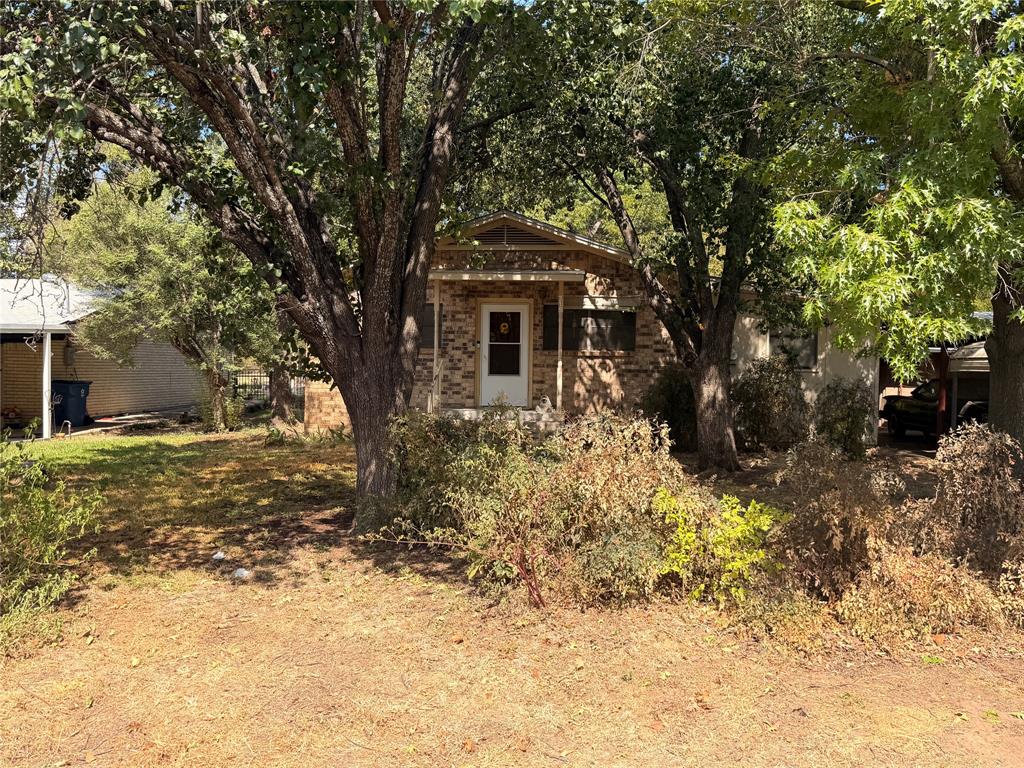 319 S Fisher Street Property Photo 2