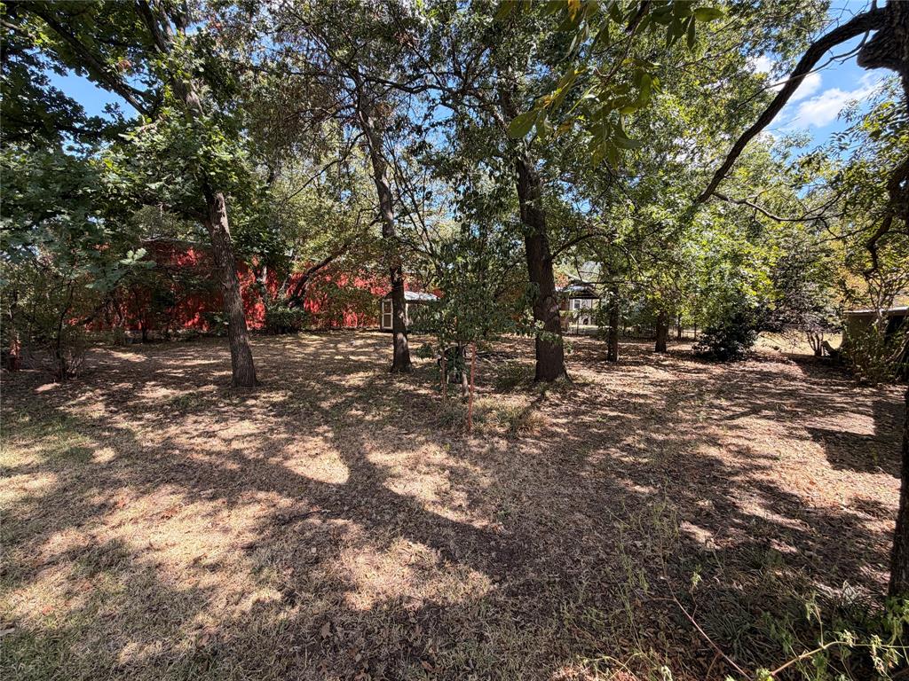 319 S Fisher Street Property Photo 8