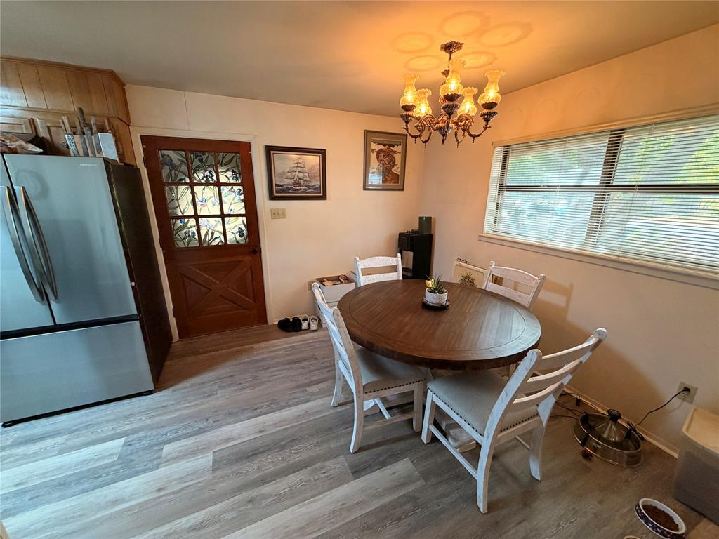 319 S Fisher Street Property Photo 16