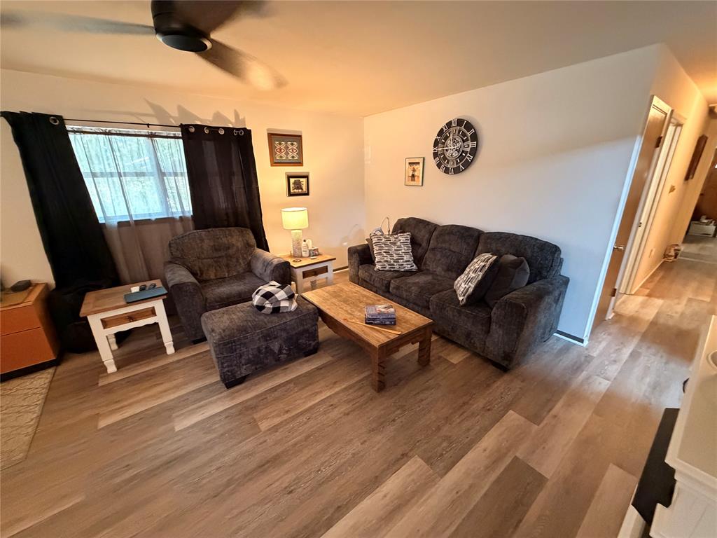 319 S Fisher Street Property Photo 17