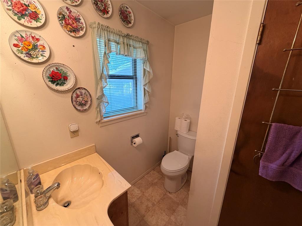 319 S Fisher Street Property Photo 28