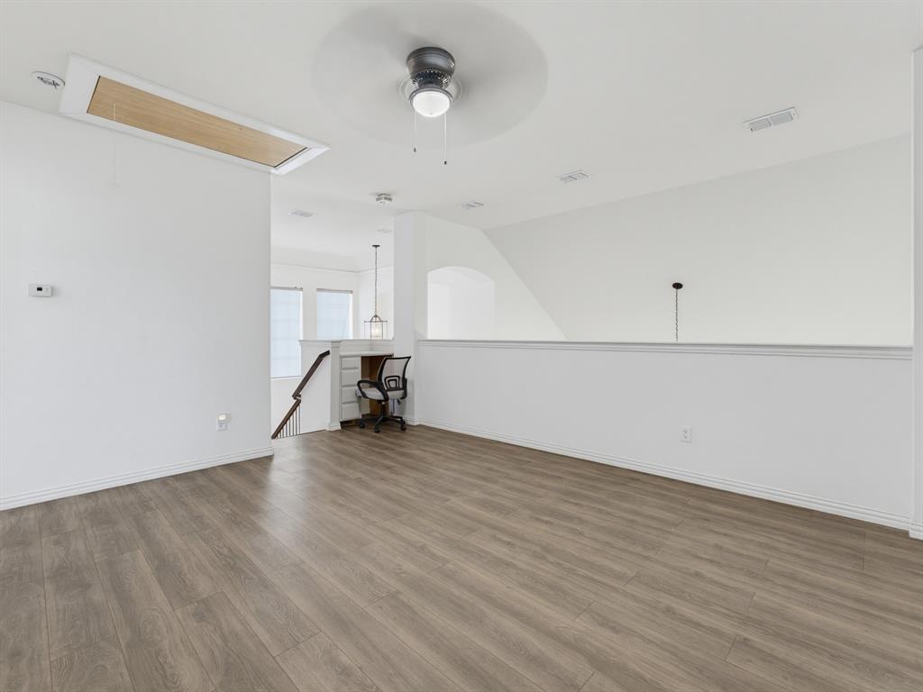 1833 Brookview Drive Property Photo 20