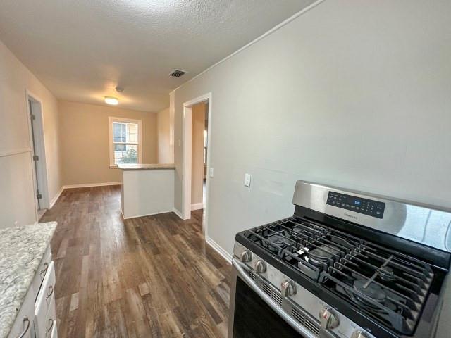 12 Houston Road Property Photo 9