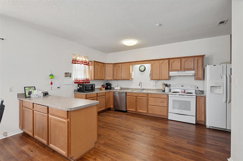6031 Fm 316 Property Photo 9