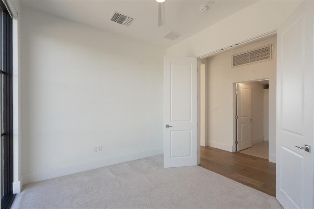 5270 Town And Country Boulevard 332 Property Photo 9